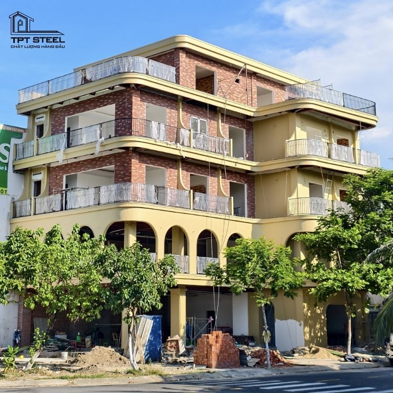 Nhà Khung Thép 5 Tầng: Báo Giá, Ưu Nhược Điểm Và Kinh Nghiệm Thi Công