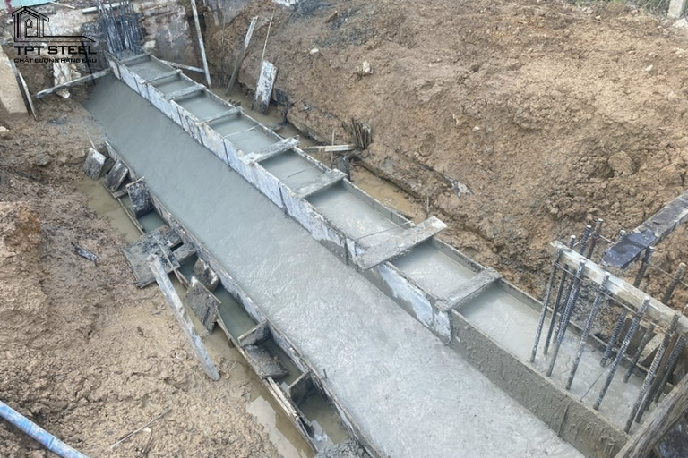Thi công kết cấu móng nhà khung thép đúng chuẩn